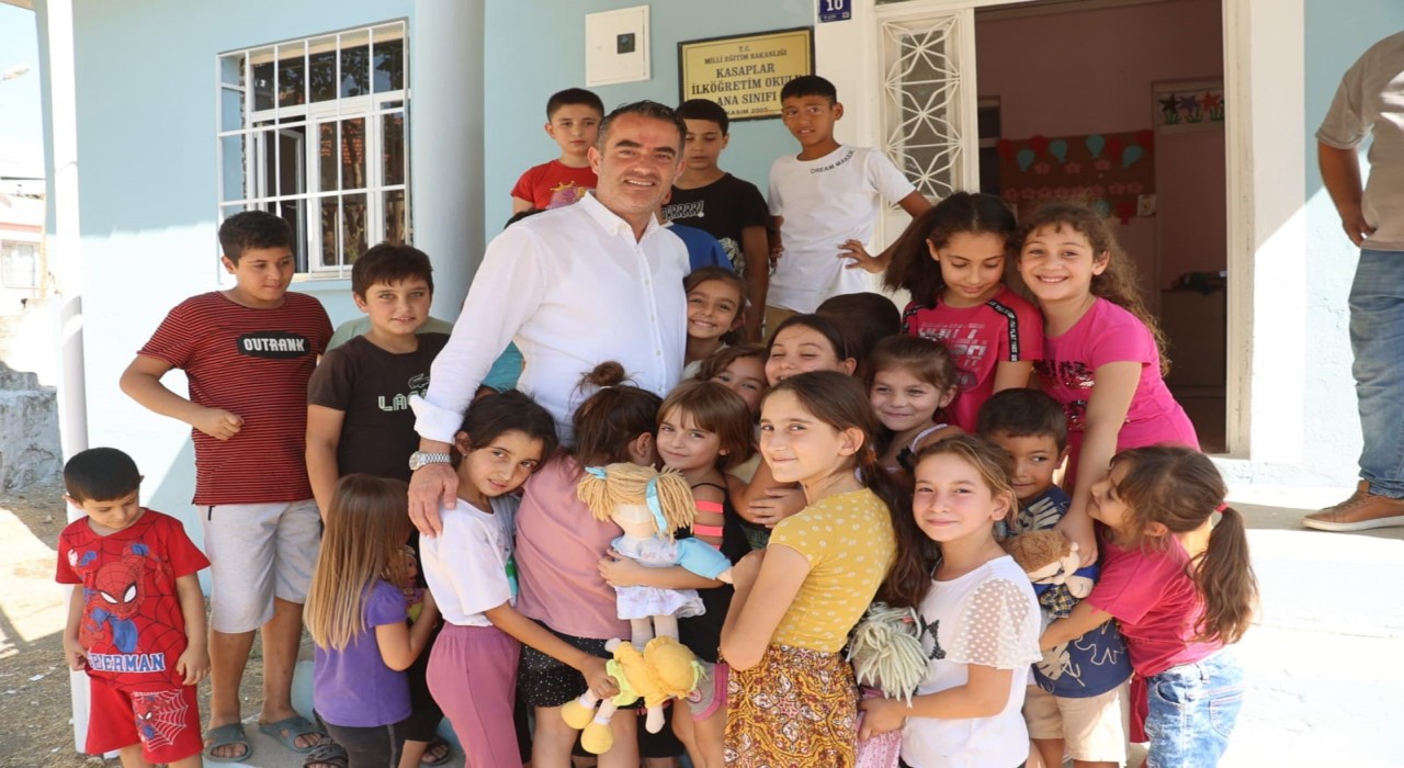 Özgür Arıcı: Baba; varlığı ile güç veren, aile birliğinin bel kemiğidir