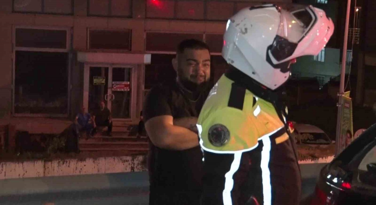 Pendikte 6 araçlı zincirleme kaza: Biri çocuk 5 yaralı