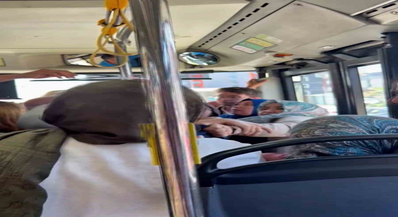 Pendikte otobüste yer verme kavgası: Kadın yolcular birbirine girdi