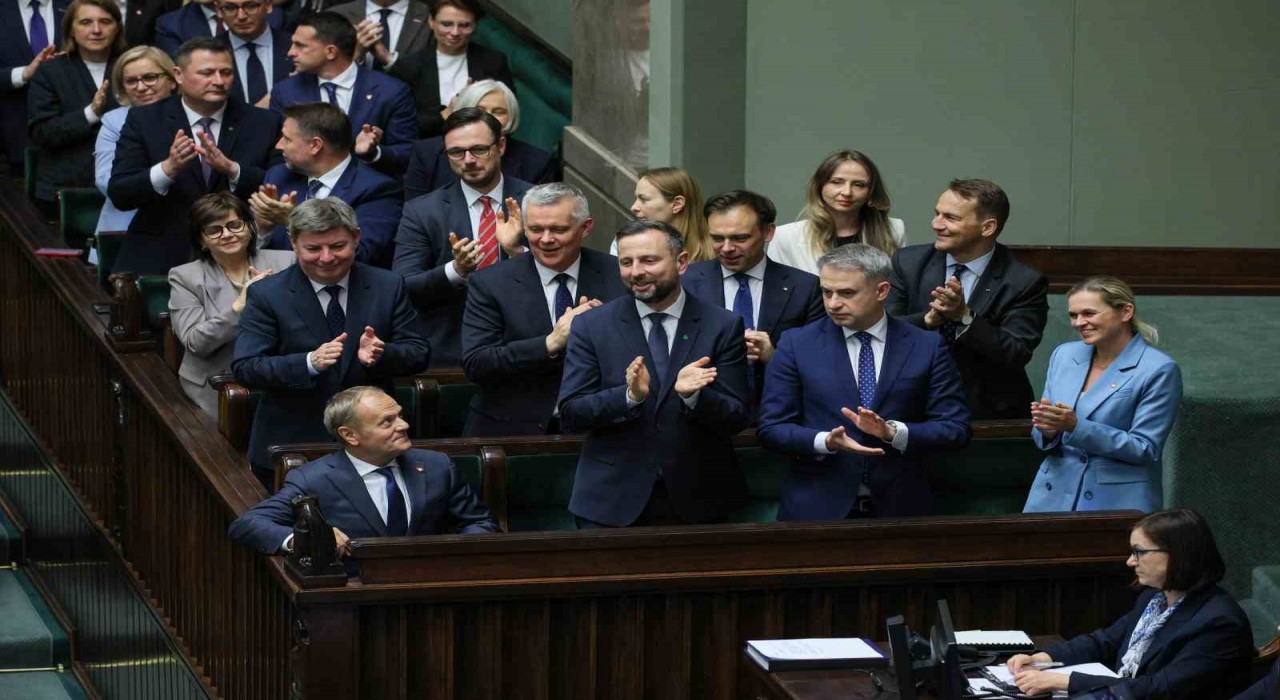 Polonya’da Tusk Kabinesi Parlamento Desteğini Aldı