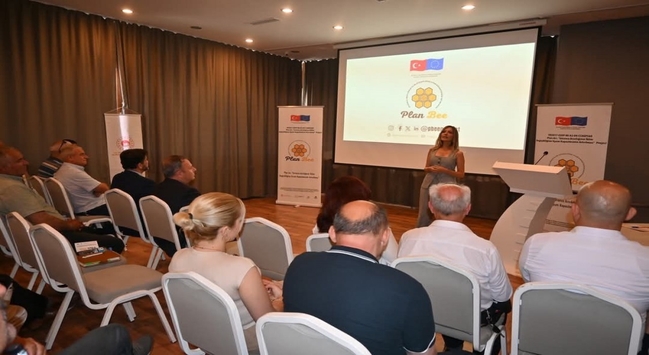 Prof. Dr. Özkırım: Çevre kirliliği kuşlar başta olmak üzere pek çok canlı türünü tehdit ediyor