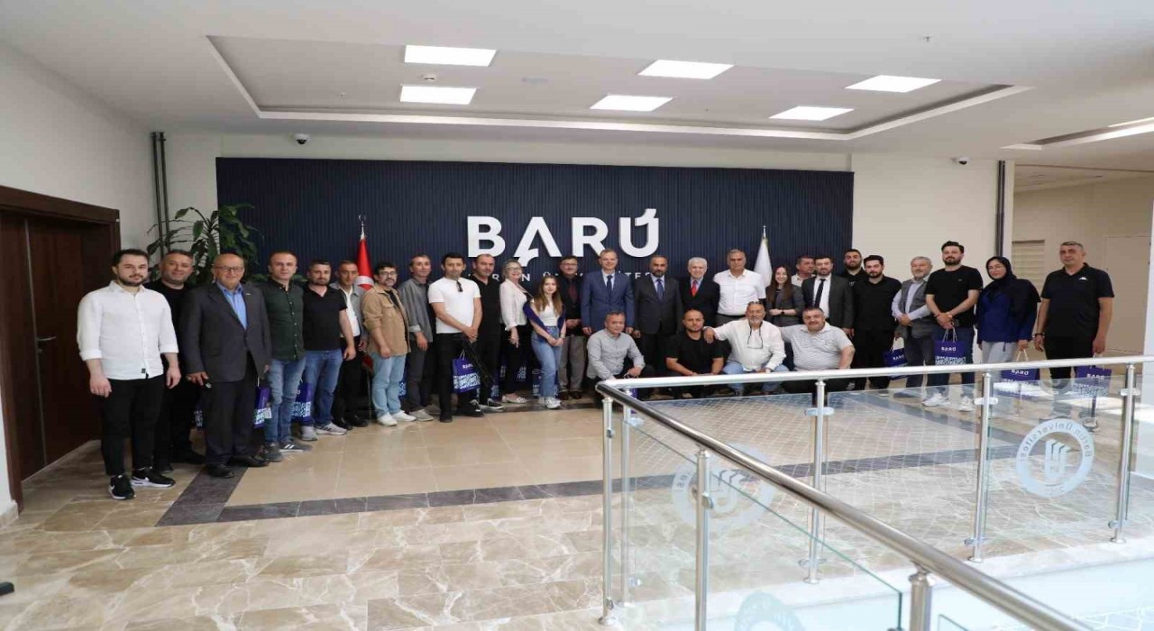 Rektör Akkayadan lüks makam aracı iddialarına cevap