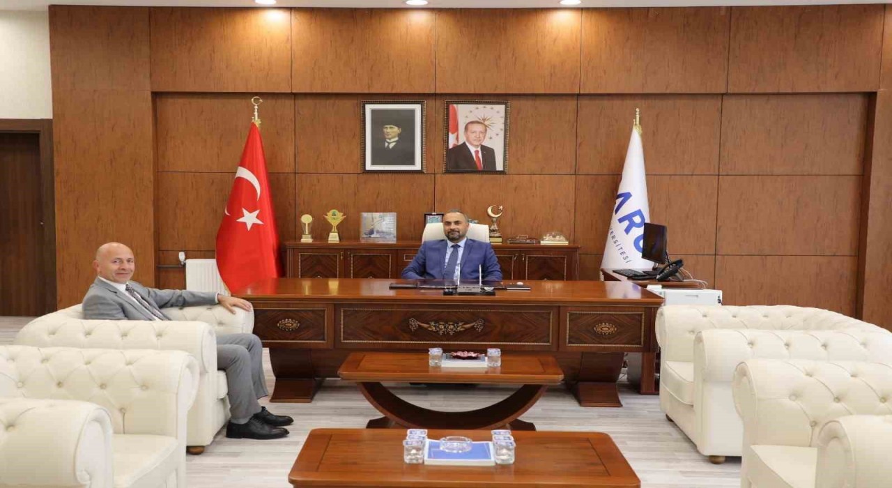 Rektör Akkayaya hayırlı olsun ziyaretleri sürüyor