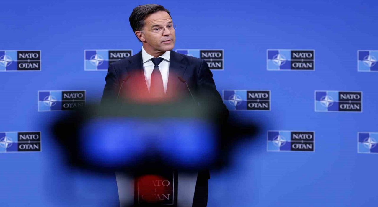 Rutte: Ukraynayı Laheydeki NATO zirvesine davet ettim