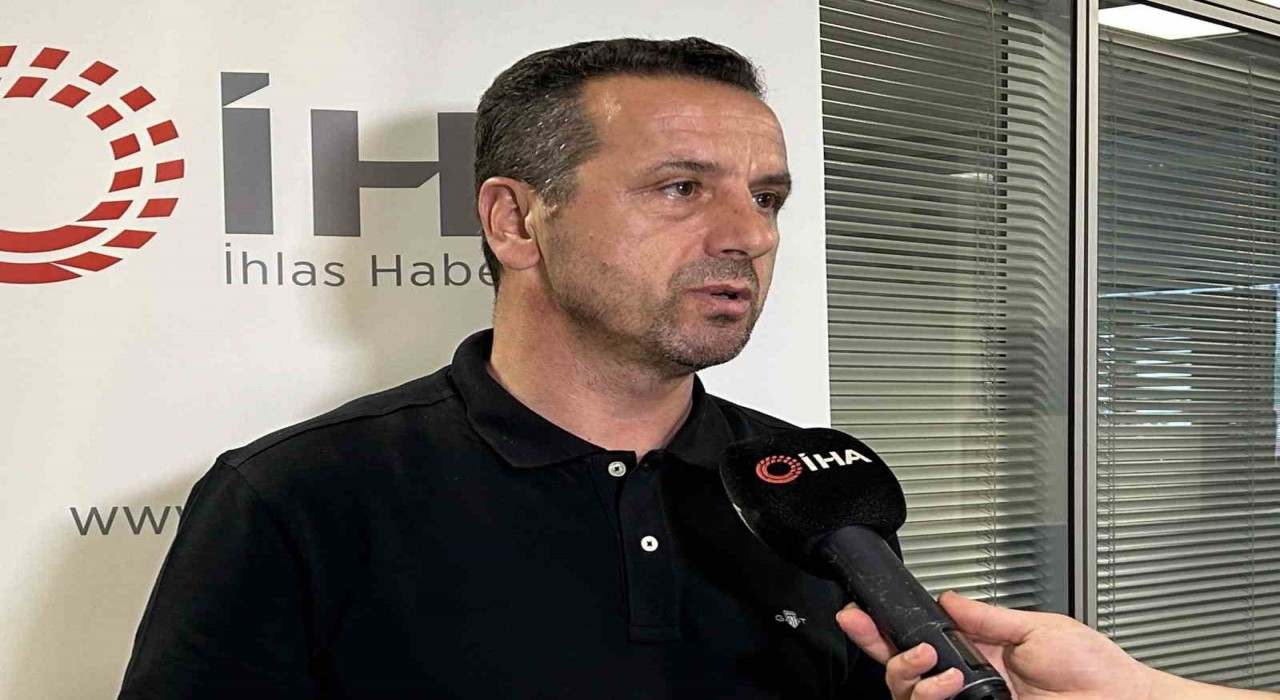 Saffet Akyüz: Kulüplerimiz, hedef koyarken oyunculara bağlı değil, bütçesine göre hareket etmeli