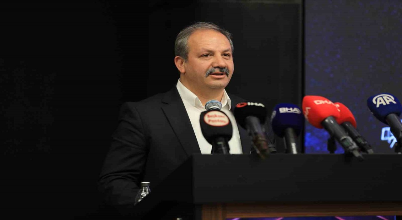 Sağlık-Sen: Hemşire ve ebelerin nöbet tutma sıklığı arttıkça iş kazası riski de artıyor