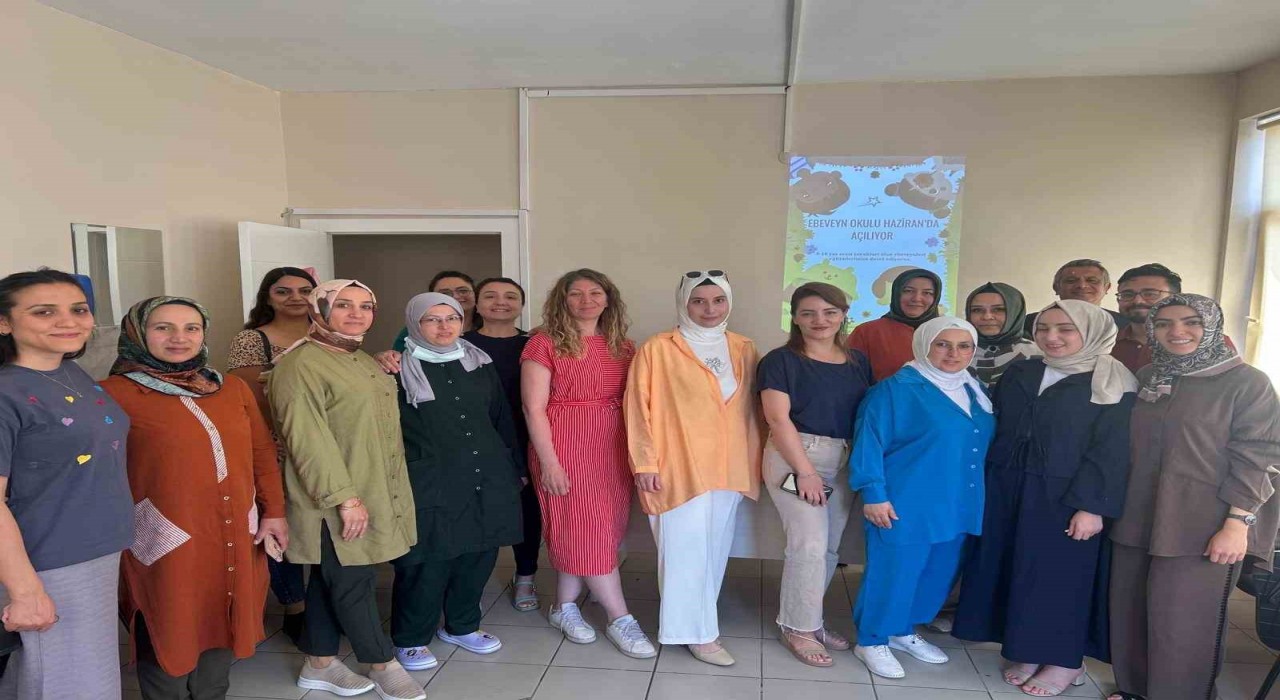 Sağlıklı Hayat Merkezi Ebeveyn Okulu ilk mezunlarını verdi