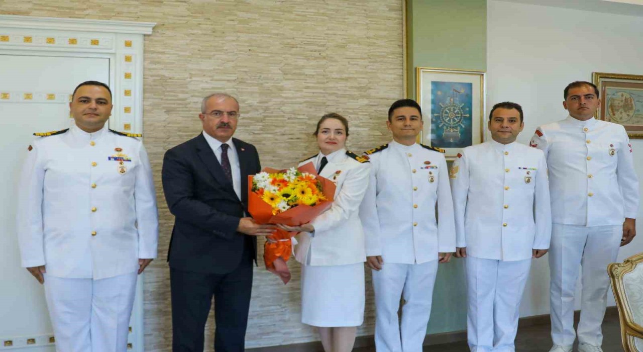 Sahil Güvenlik Komutanlığından Vali Toramana ziyaret