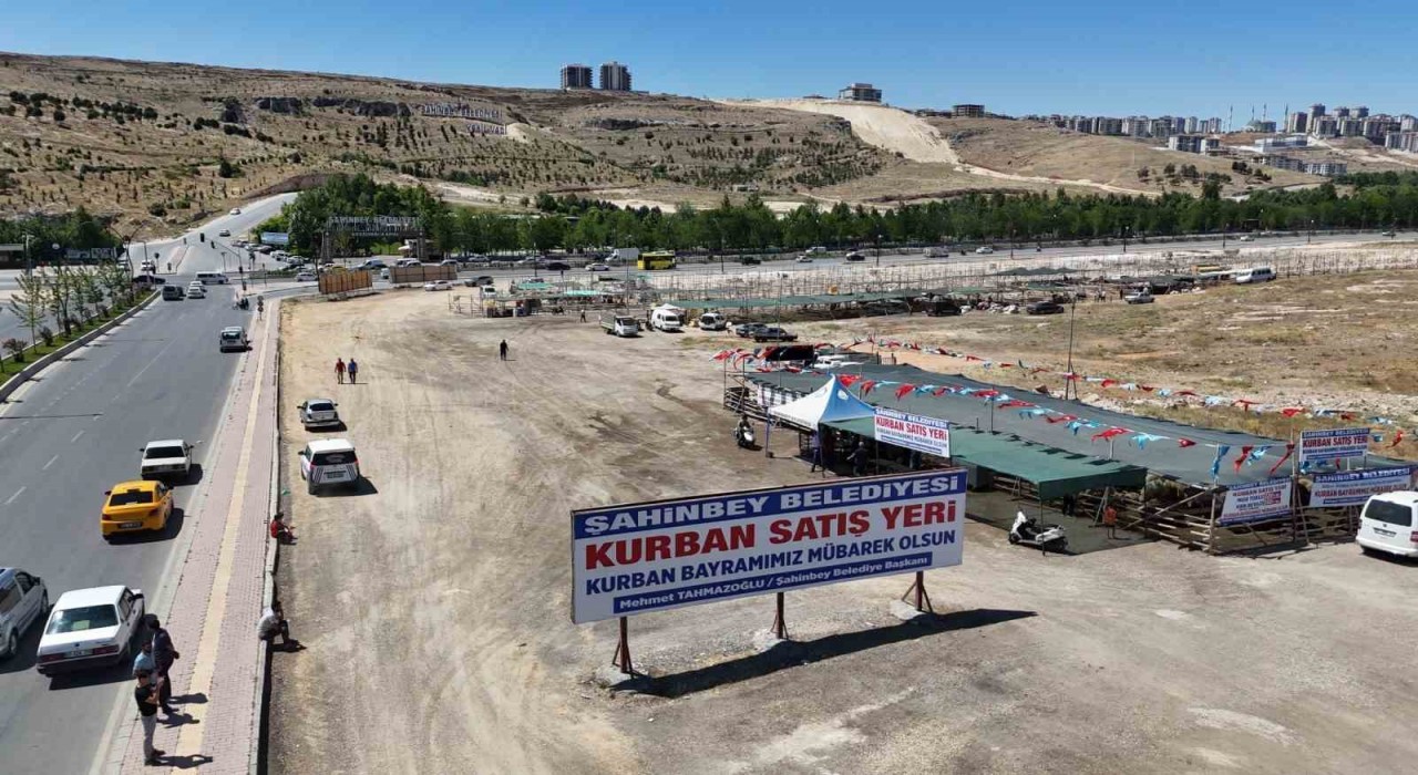 Şahinbeyde kurban satış ve kesim yerleri belirlendi