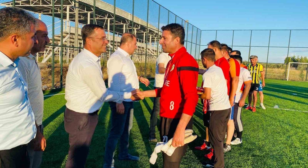 Samsatta kurumlar arası futbol turnuvası düzenlendi