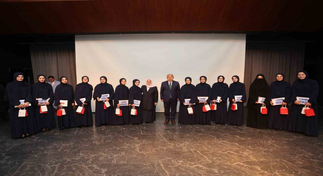 Samsunda İslami İlimler Sınıfı ilk mezunlarını verdi