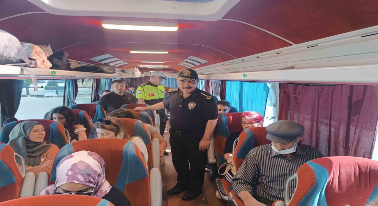 Samsunda yolcu otobüslerinde emniyet kemeri denetimi