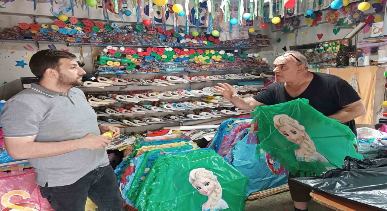 Samsunlu ustadan dünya gökyüzüne uçurtma: Güney Amerikadan bile sipariş alıyor