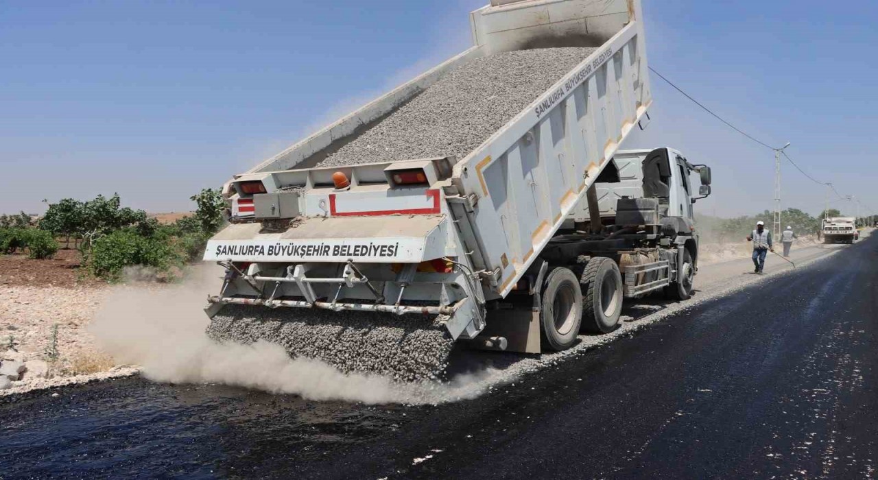 Şanlıurfada kırsal yollar yenileniyor