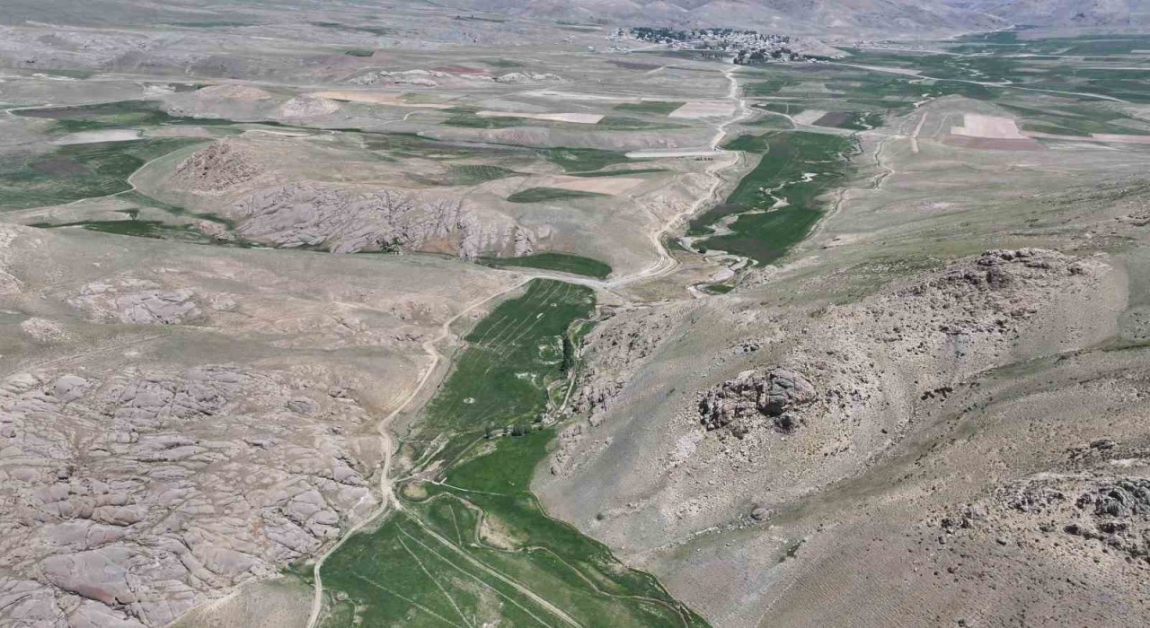 Sarayda 593 hektar arazi suya kavuşuyor