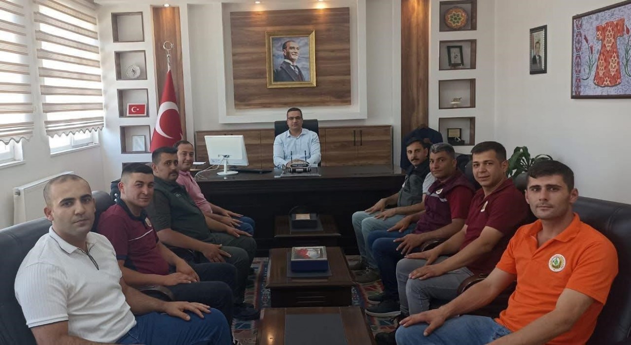 Sarıgöl Kaymakamı, orman yangın ekibini tebrik etti