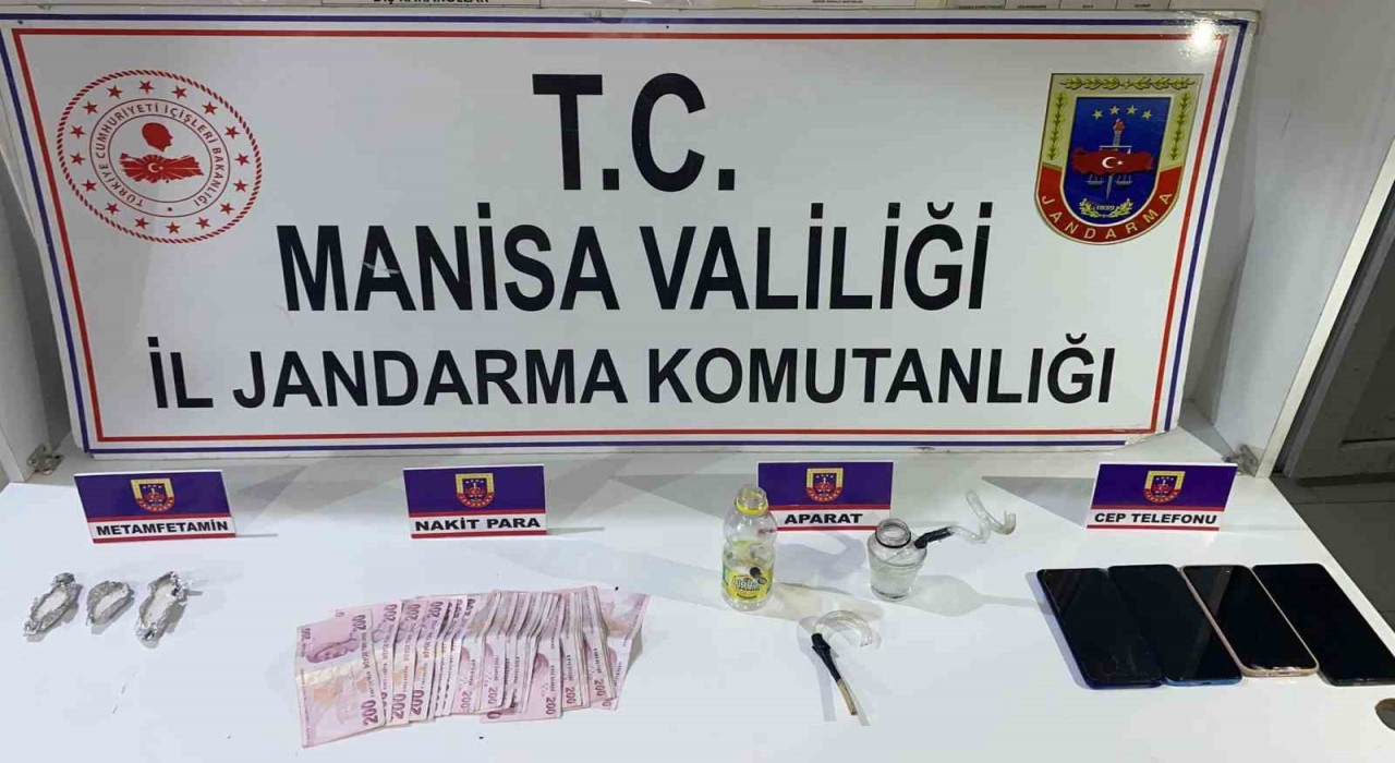 Sarıgölde jandarmadan uyuşturucu operasyonu: 3 gözaltı, 2 tutuklama