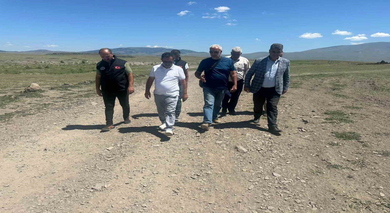 Sarıkamışta Özel İdare su sıkıntısı yaşayan köylerinin su sorununu çözüyor