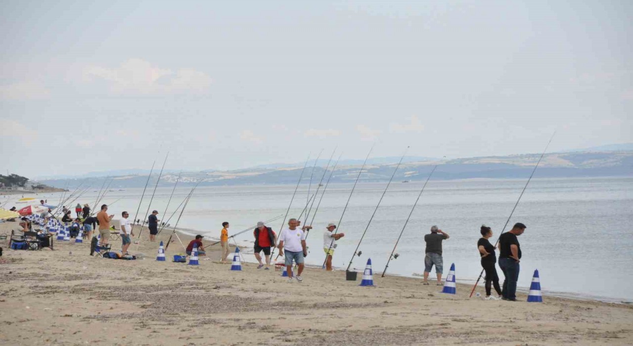 Saros Körfezinde Olta ile Balık Avı Yarışması yapıldı