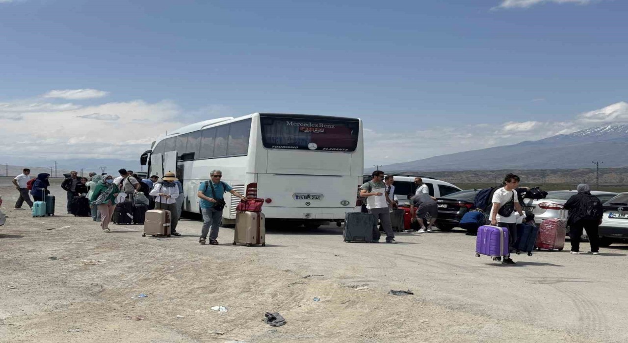 Savaş endişesi yabancı turistleri Türkiyeye yöneltti