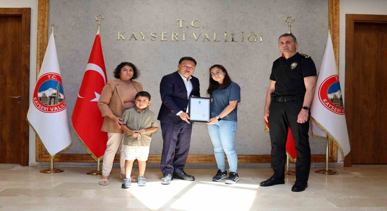 Şehit Birolun ailesine Şehadet Belgesi teslim edildi