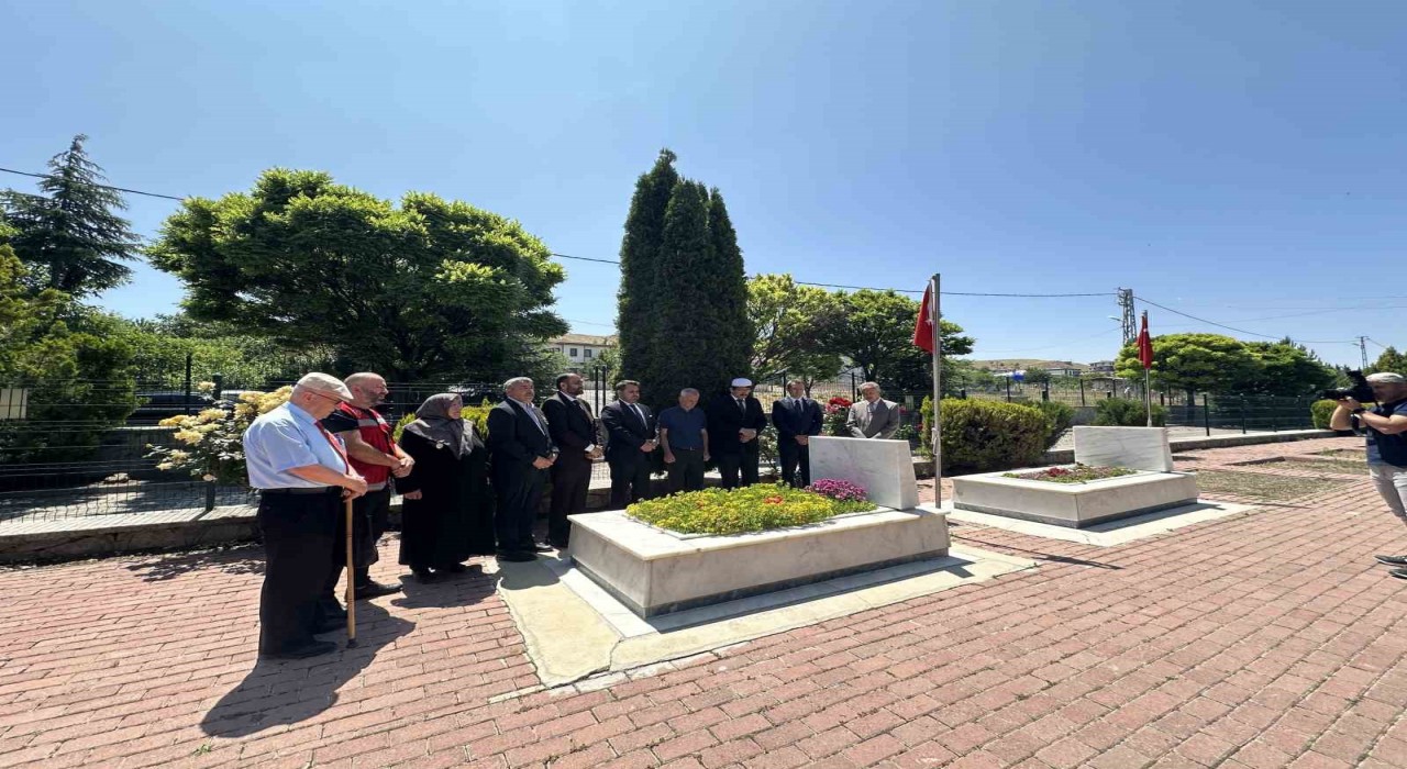 Şehit Yusuf Pazar, şehadet yıldönümünde kabri başında dualarla anıldı