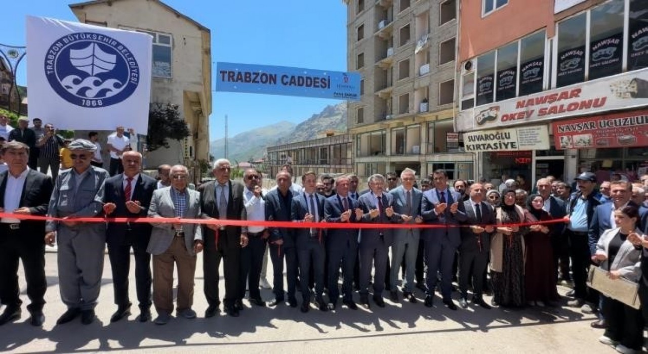 Şemdinlide ‘Trabzon caddesi açıldı, iki şehir arasında kardeşlik protokolü imzalandı