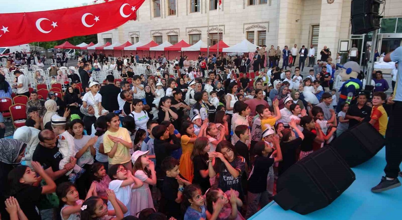 Siirtte emniyetten toplu sünnet töreni