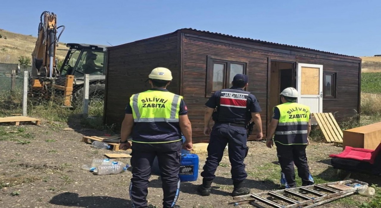 Silivride tarım arazilerindeki kaçak yapılarla mücadele sürüyor