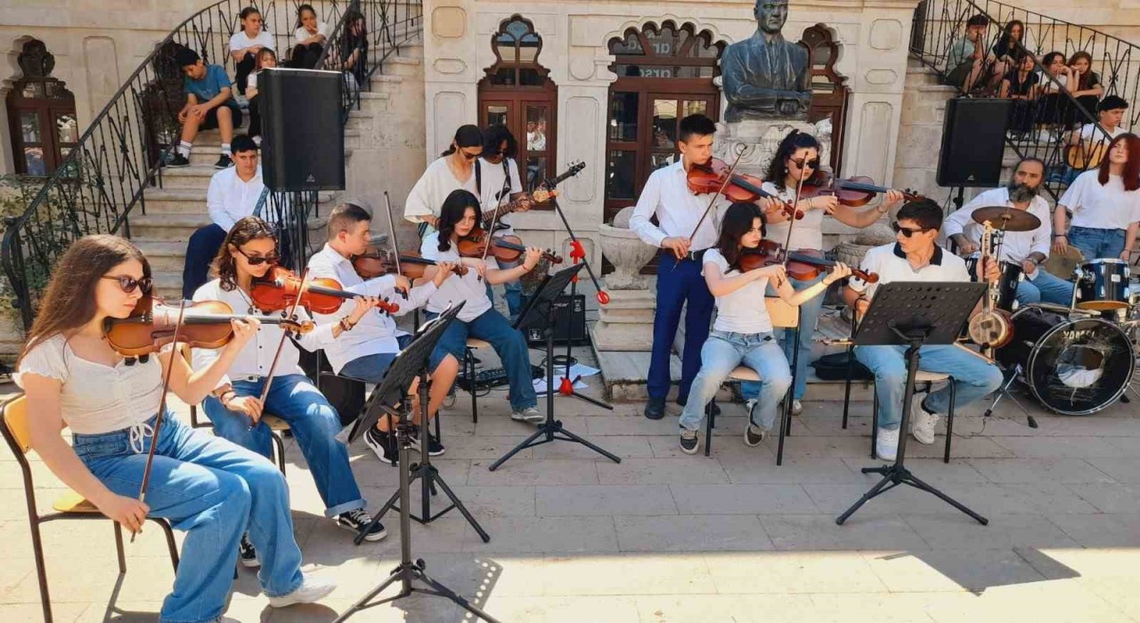 Sinopta genç yeteneklerden konser