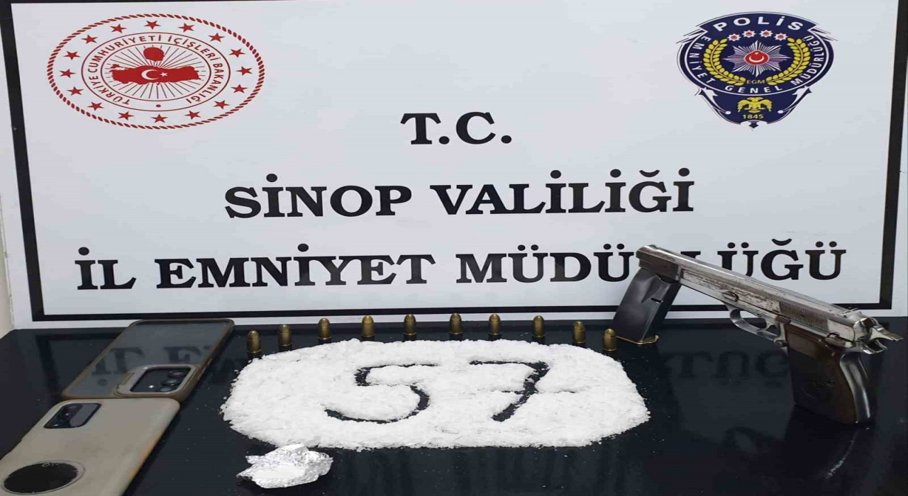 Sinopta uyuşturucu ve kaçak alkol operasyonu