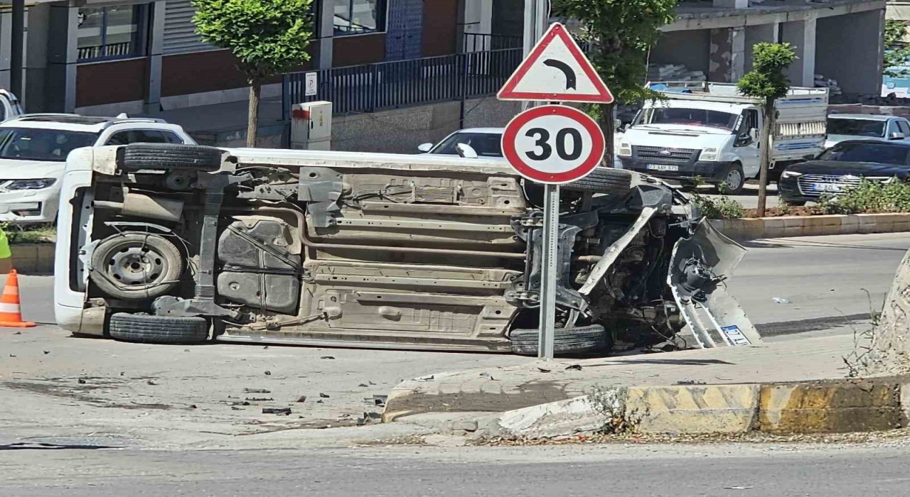 Şırnakta trafik kazası: 2 yaralı