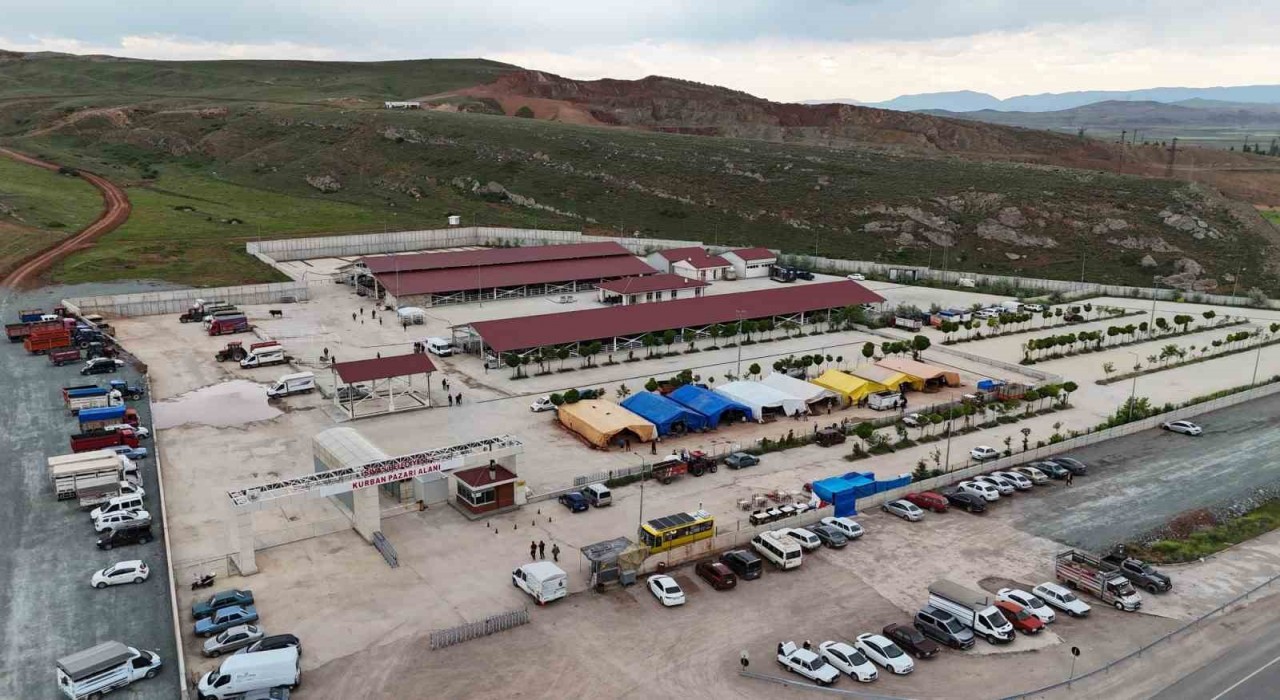 Sivas Belediyesinden modern kurban pazarı hizmeti