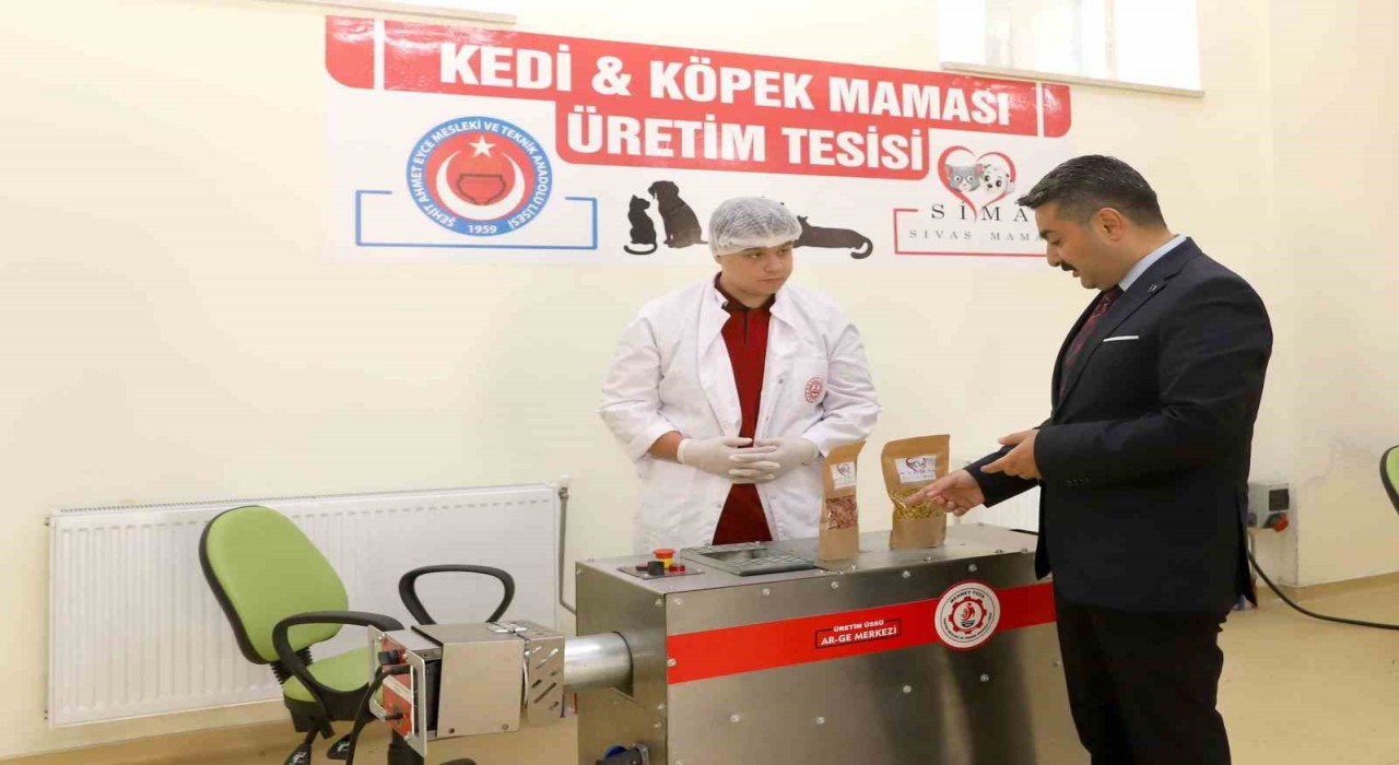 Sivasta atık gıdalar mamaya dönüşüyor