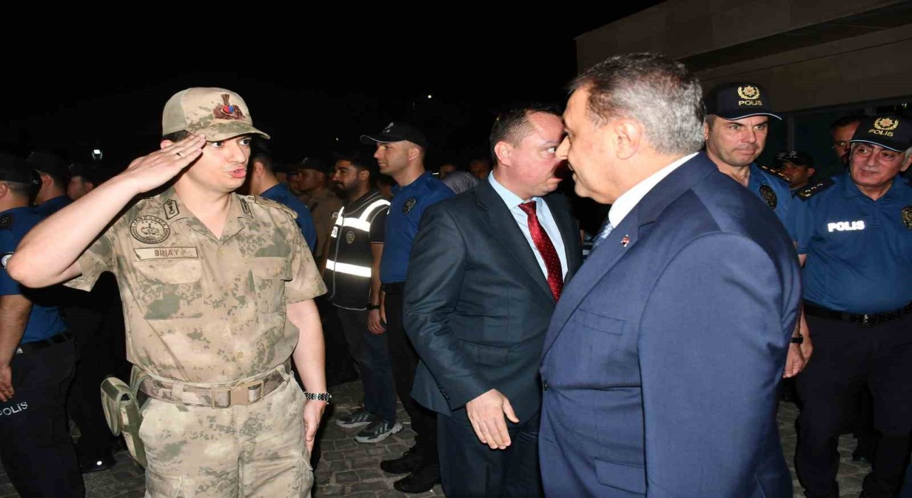 Siverekte asayiş uygulamasına Vali Şıldak eşlik etti