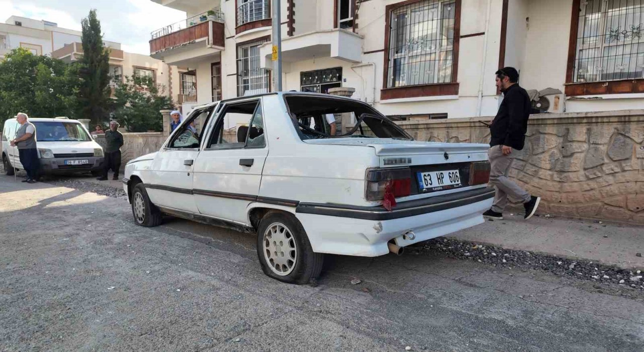 Siverekte kavgayı ayırmaya çalışan polis memuru bıçaklandı
