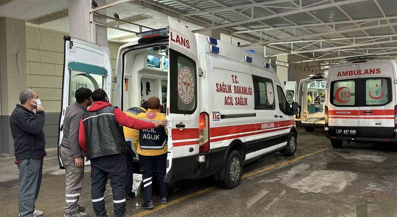 Siverekte tırın çarptığı yaşlı kadın hayatını kaybetti