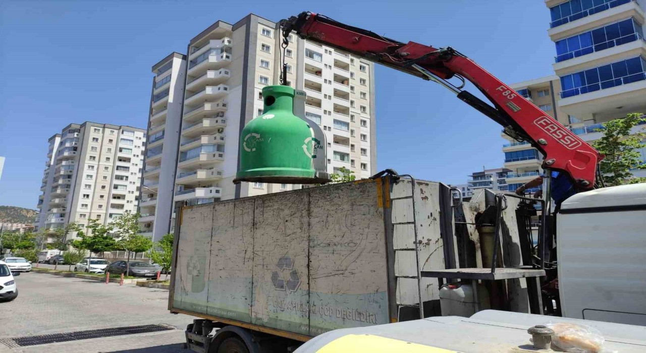 Sökede 13 ton cam atık geri dönüşüme kazandırıldı