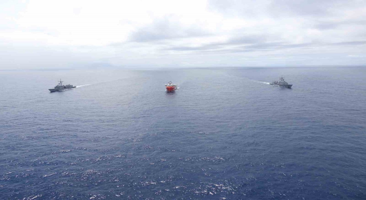 Somali Cumhurbaşkanı Mohammuddan Oruç Reis araştırma gemisine inceleme ziyareti