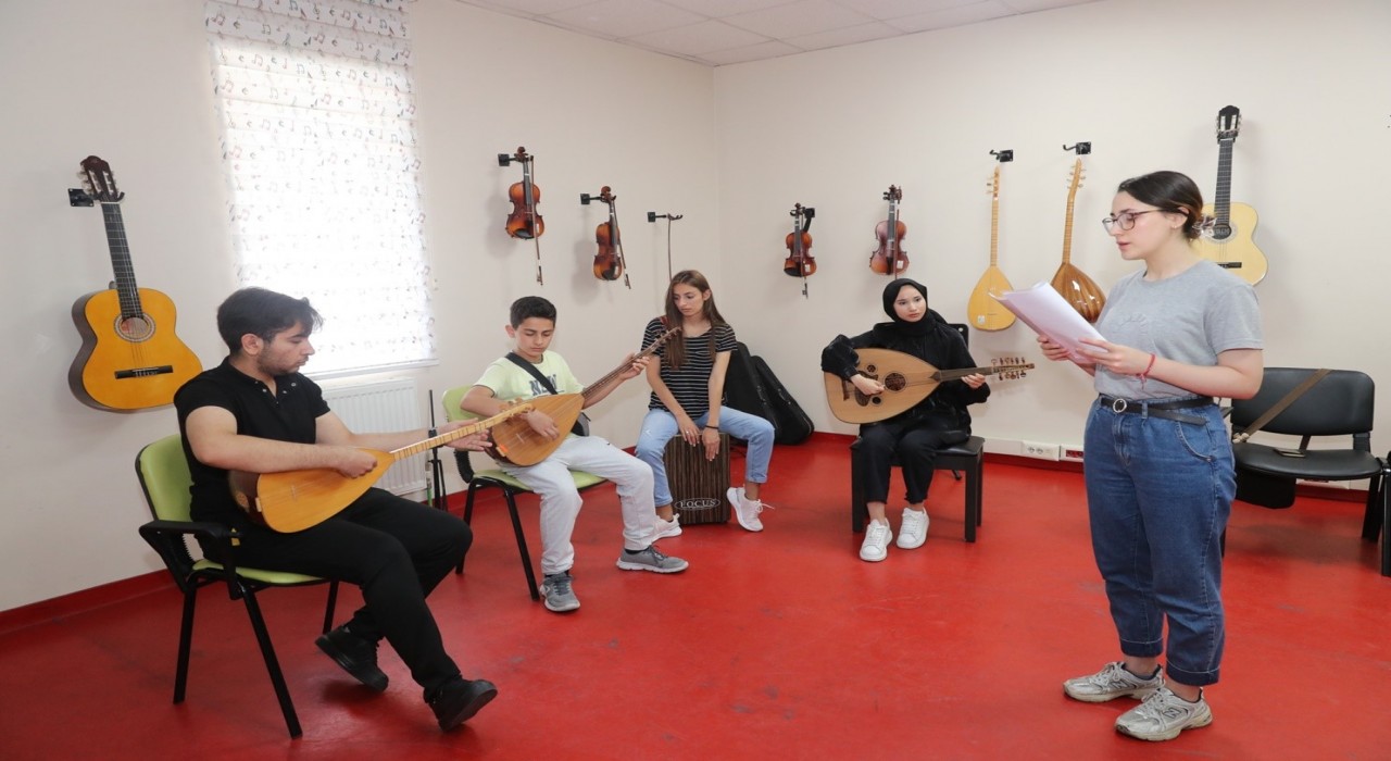 Sultangazide genç akademi başlıyor