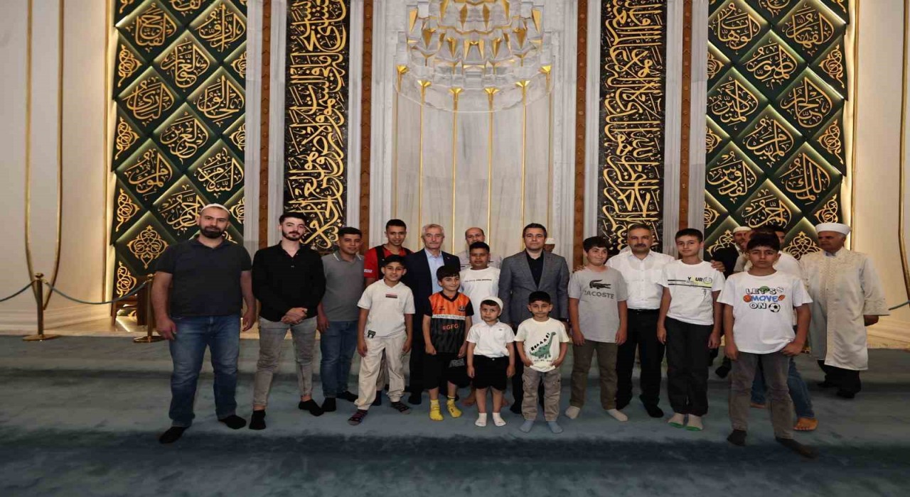 Tahmazoğlu kurban kesim alanlarını ziyaret etti