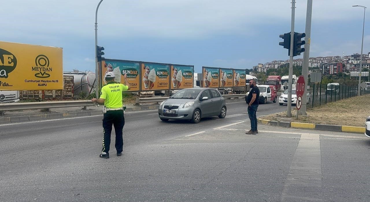 Tatil bitti, bayram dönüşü kilometrelerce kuyruk oluştu