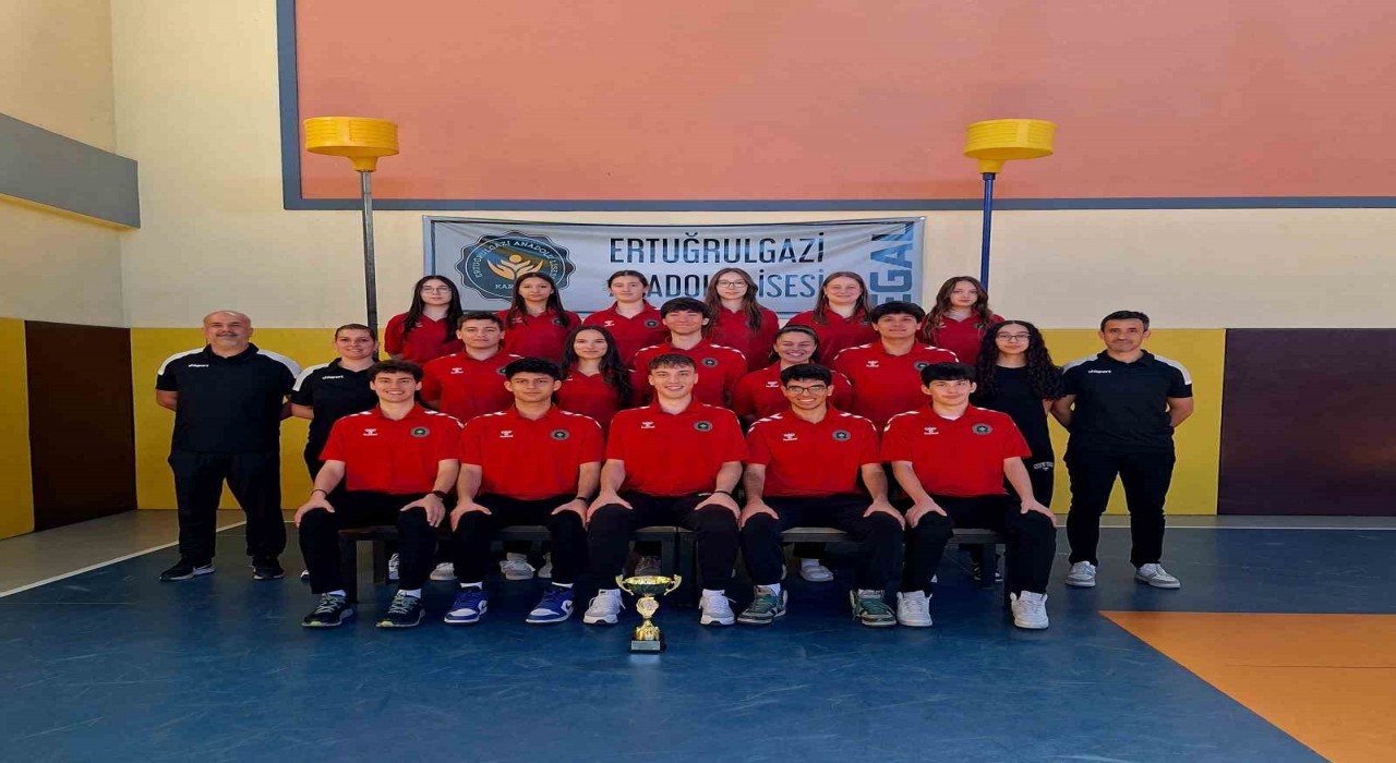 Tatilde bile çalıştılar, şampiyon oldular