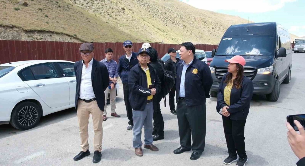 Taylandlı üst düzey heyet Kapıköy Gümrük Kapısında