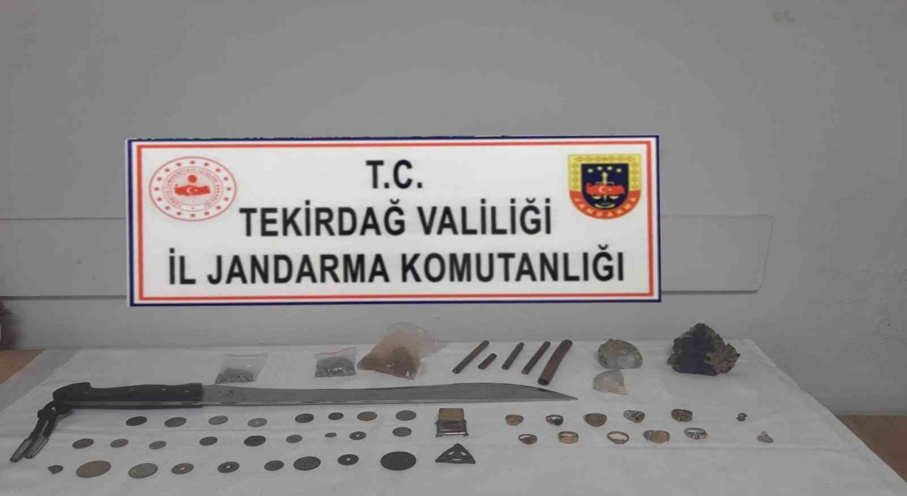 Tekirdağda silah ve tarihi eser operasyonları: 3 ayrı adrese eş zamanlı denetim