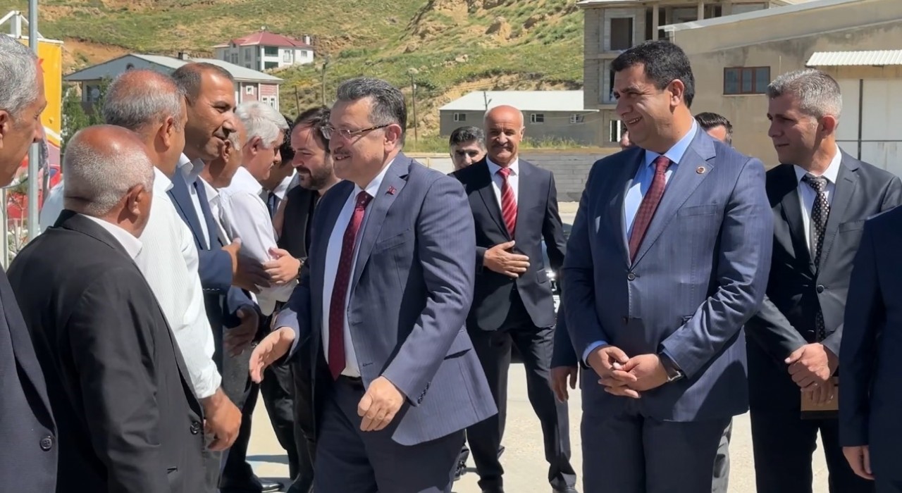 Trabzon Büyükşehir Belediye Başkanı Genç, Yüksekovada