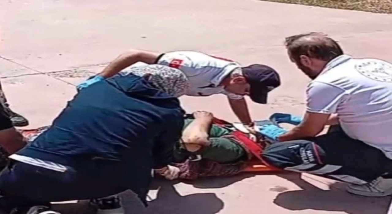 Traktör uçuruma yuvarlandı: 2si ağır, 8 yaralı