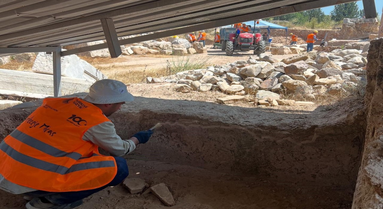 Tralleis Antik Kentinde çalışmalar sürüyor