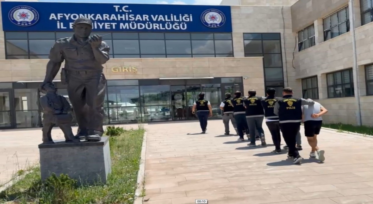 Travers fabrikasından 250 bin TLlik bakır kablo ve malzeme çalan 5 kişi tutuklandı