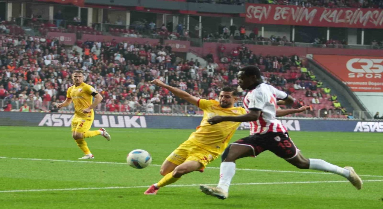 Trendyol Süper Lig: Samsunspor: 0 - Kayserispor: 0 (İlk yarı)